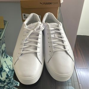 White leather sneaker puma
